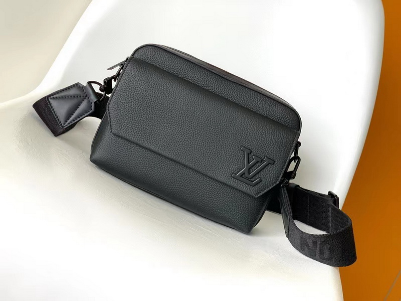 LV Handbags AAA(Men)-126