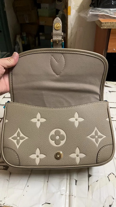 LV Handbags AAAA(Women)-193