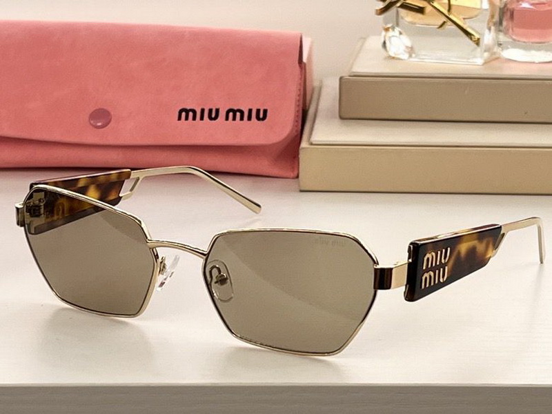 M*um*u-301