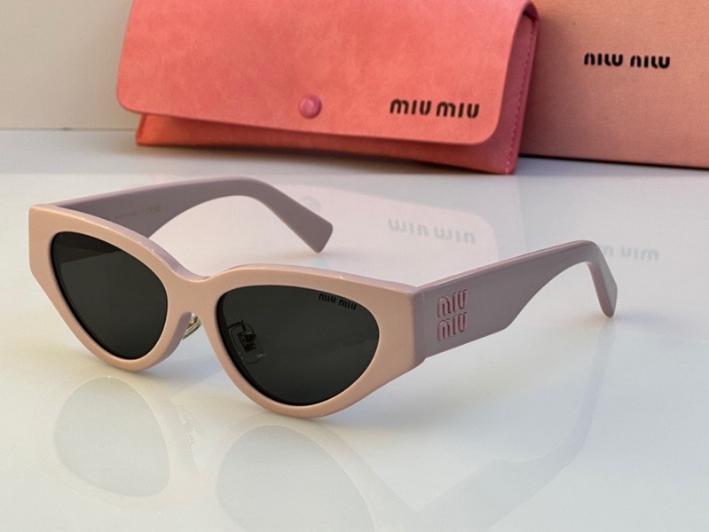 M*um*u-230