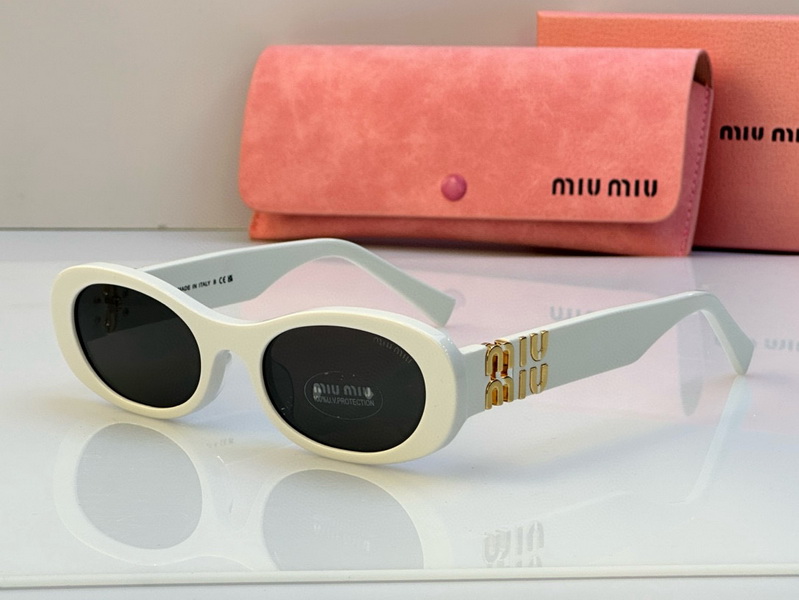 M*um*u-205