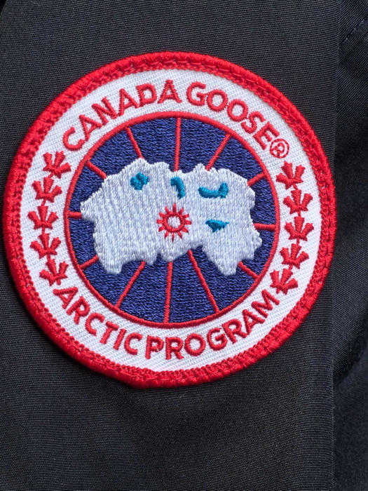 Can*a Go*e jacket-004
