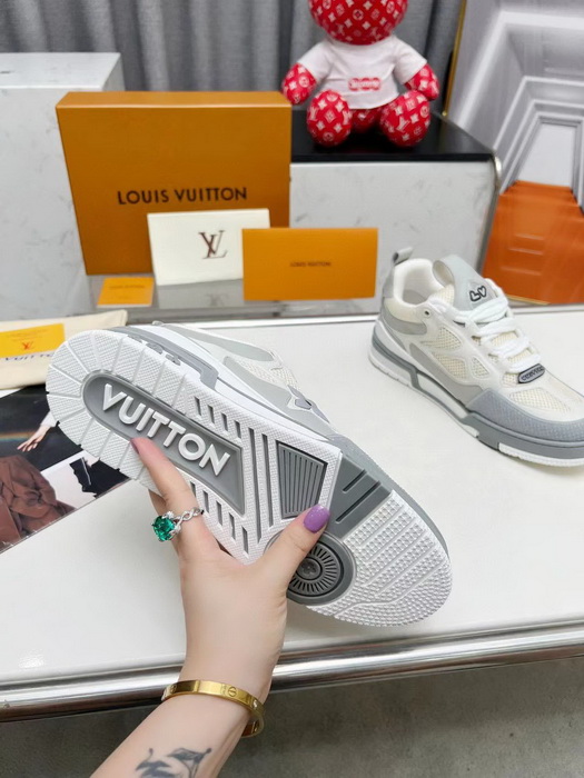 LV Shoes(AAA)-945