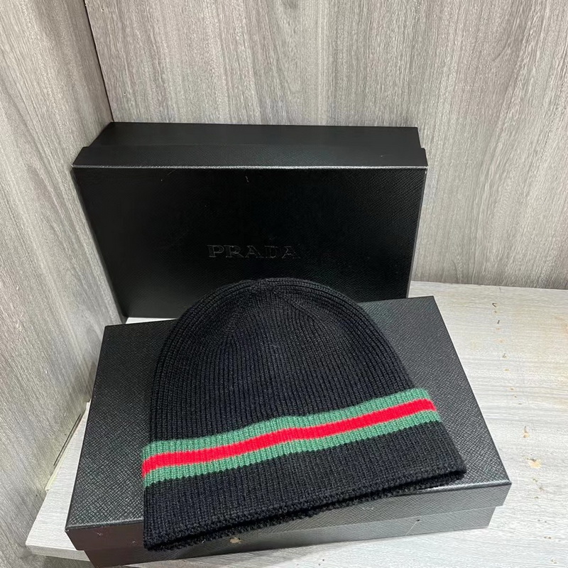 G*u*i beanies-004