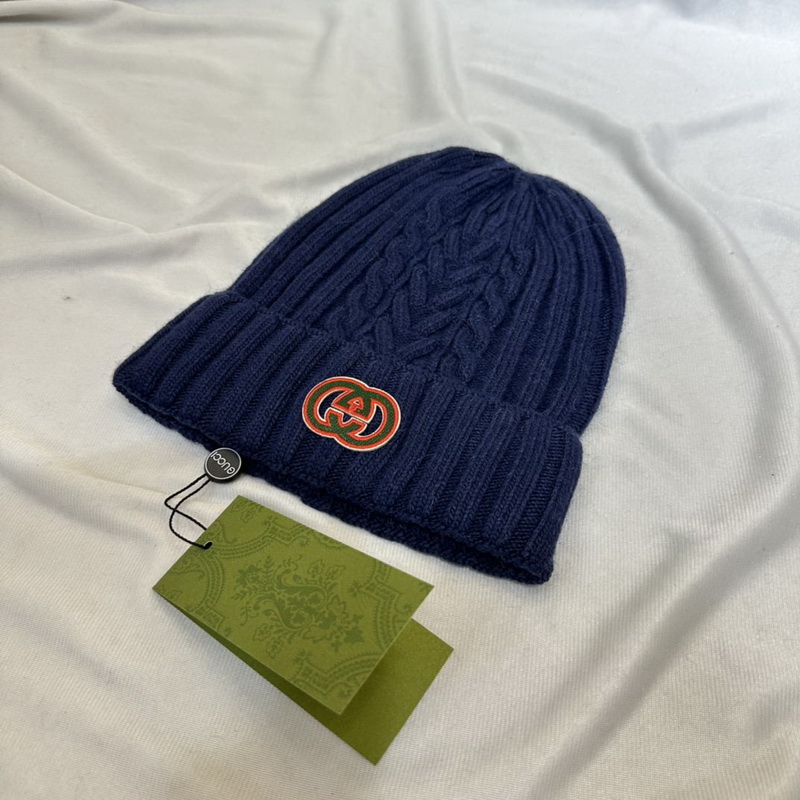 G*u*i beanies-008