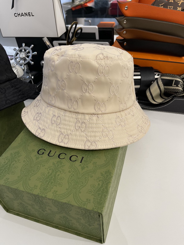 G*u*i cap-408