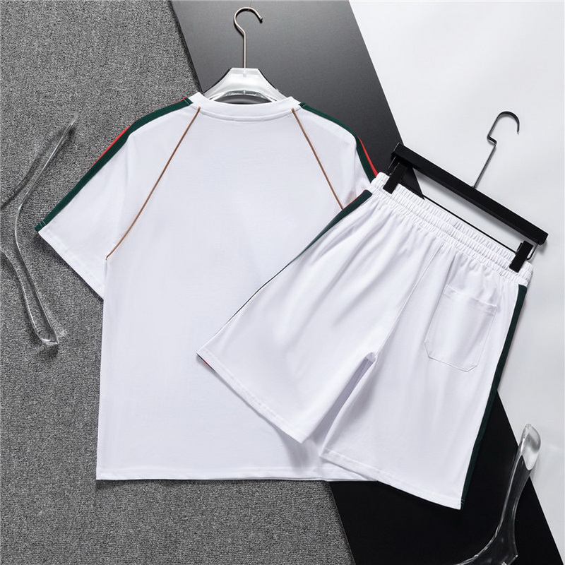 G*u*i suits-255