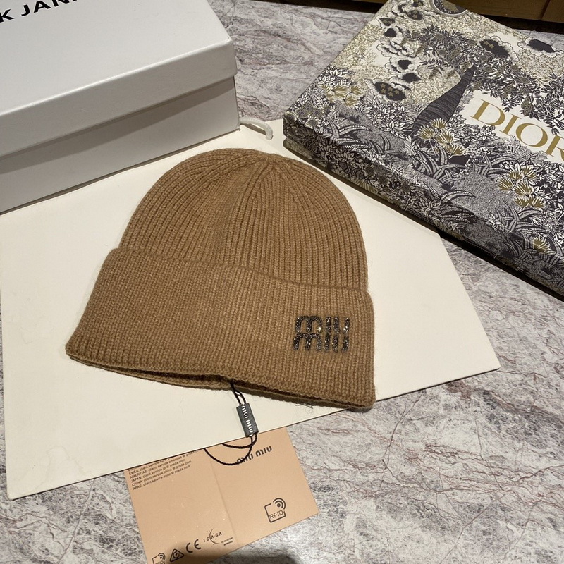 M*um*u beanies-030