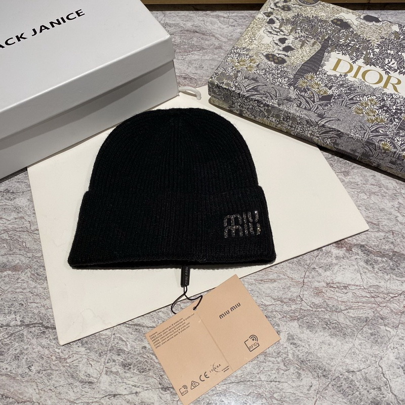M*um*u beanies-031
