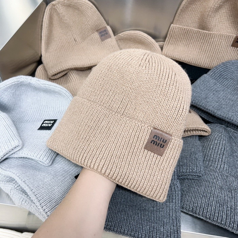M*um*u beanies-040