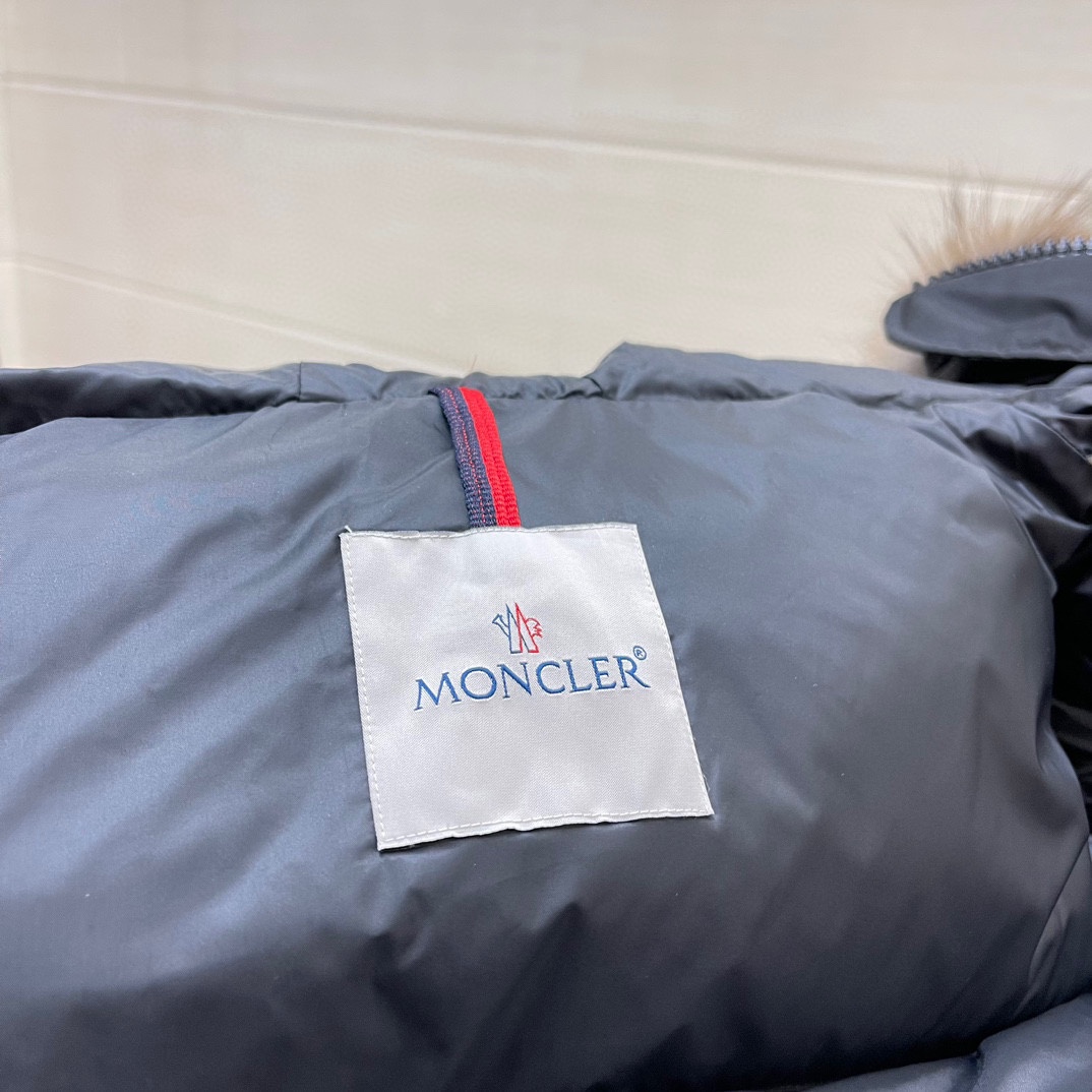 Moncler Coat(Women)-022