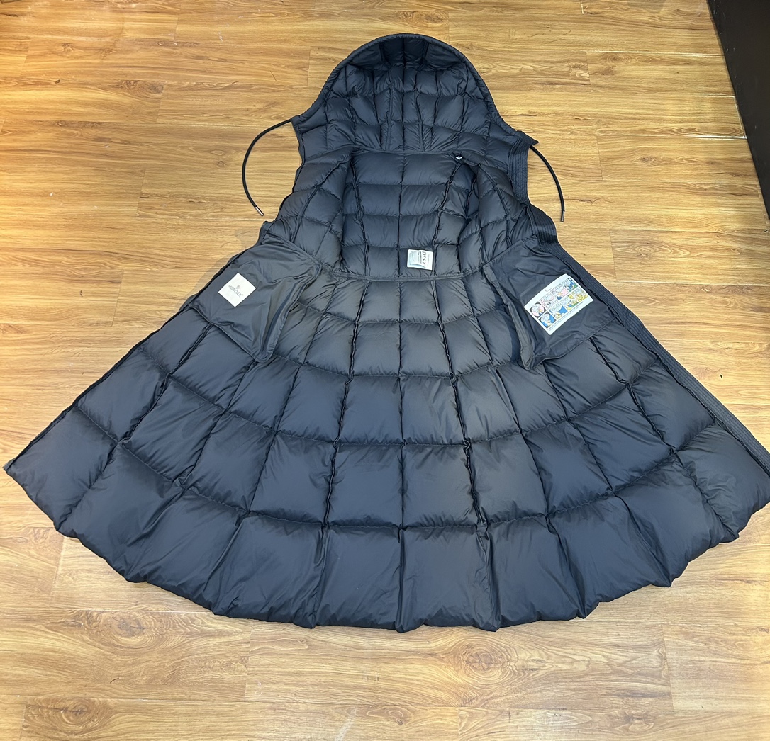 Moncler Coat(Women)-052