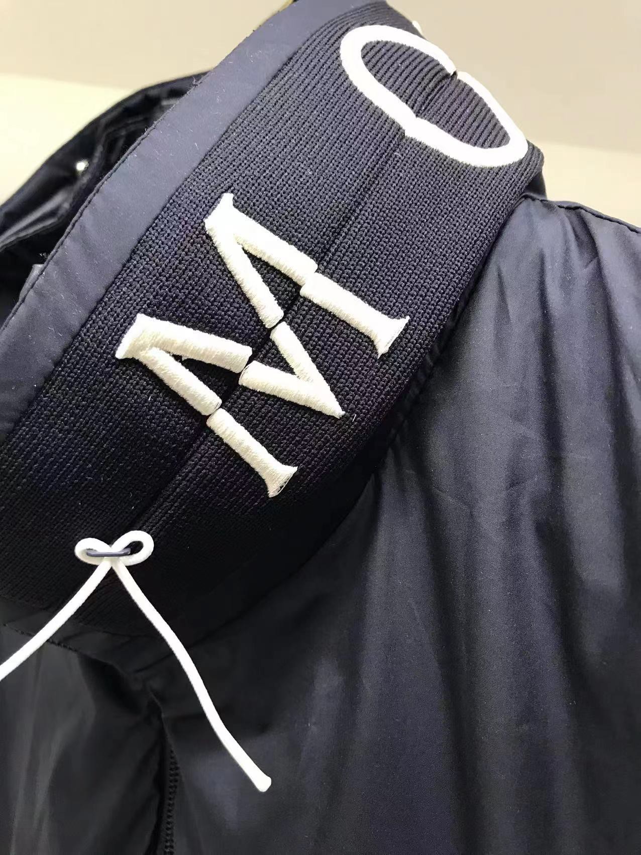 Moncler Jacket-016