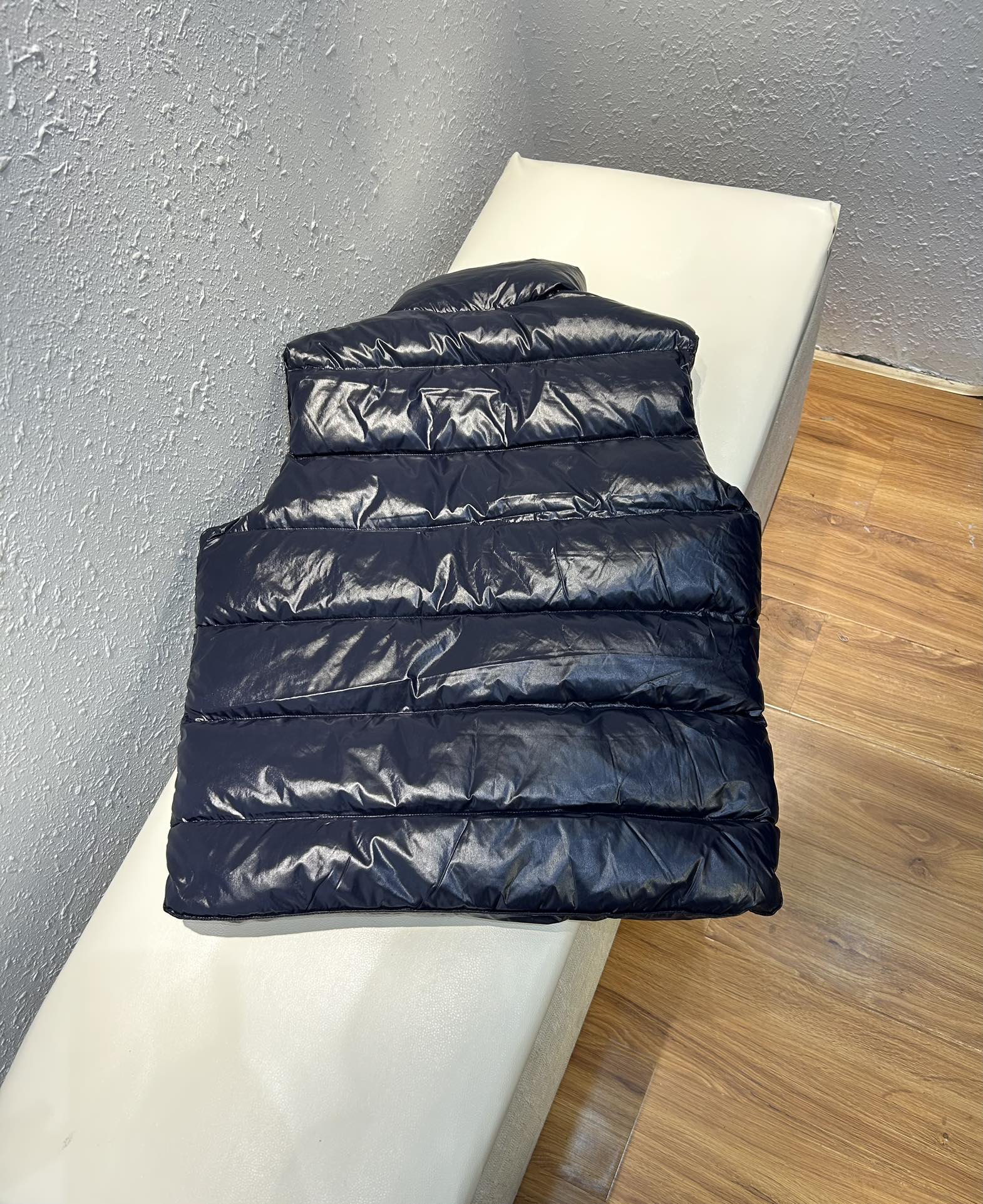 Moncler Vest Coat-025