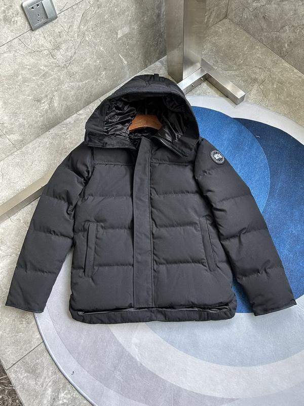 Can*a Go*e coat-233