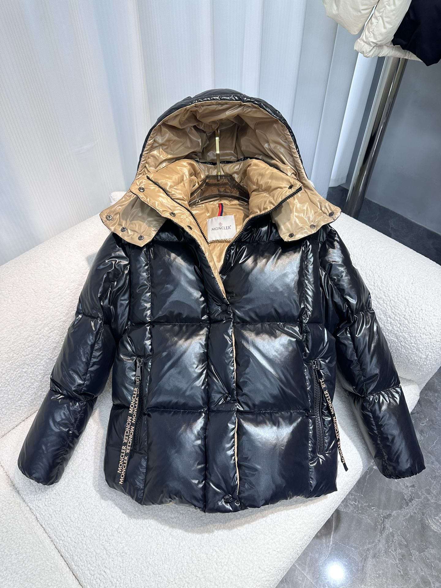 Moncler Coat(Women)-123