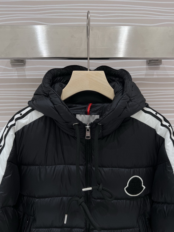 Moncler Coat-199