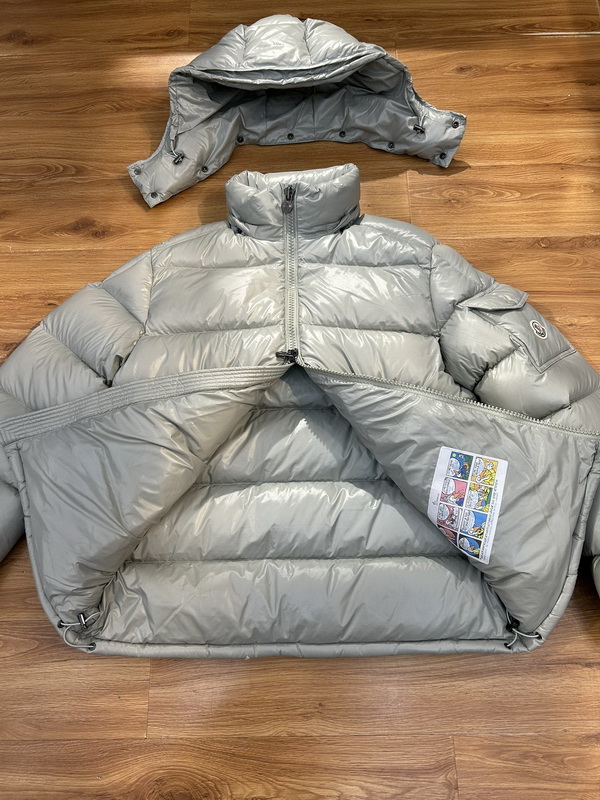 Moncler Coat-202