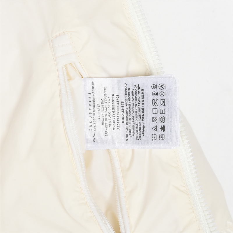 Moncler Coat-208