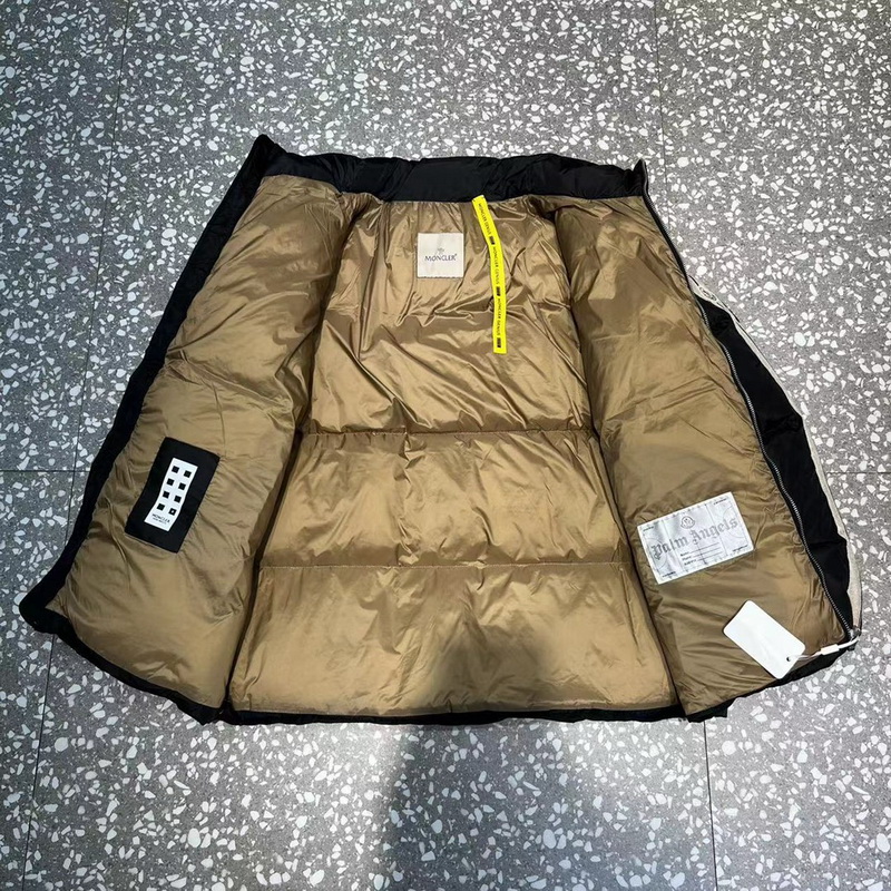 Moncler Coat-241