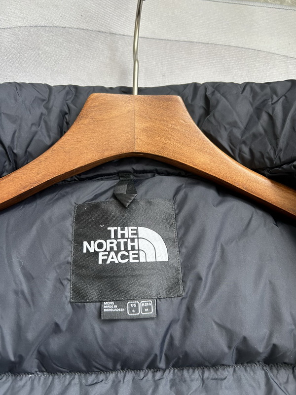 the n0*h F**e coat-068