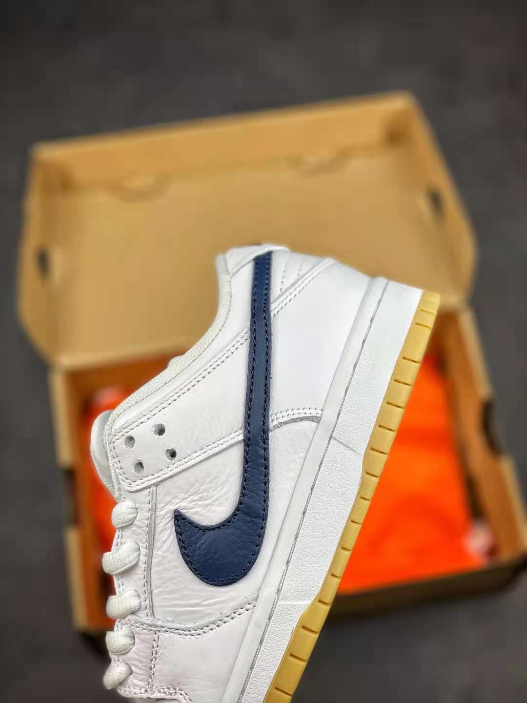 Nike SB Dunk Low Pro