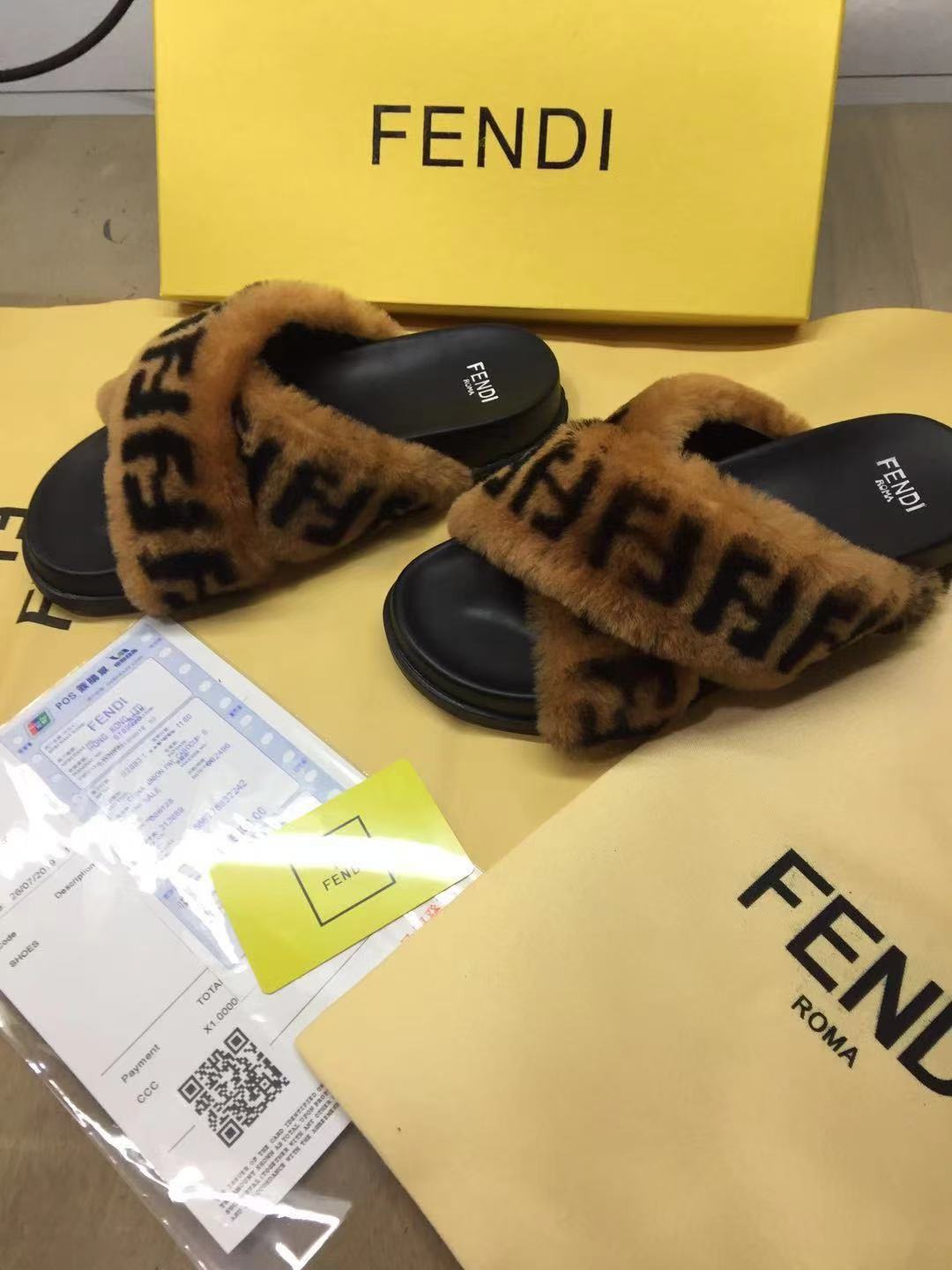 F**di slippers(aaa)-008
