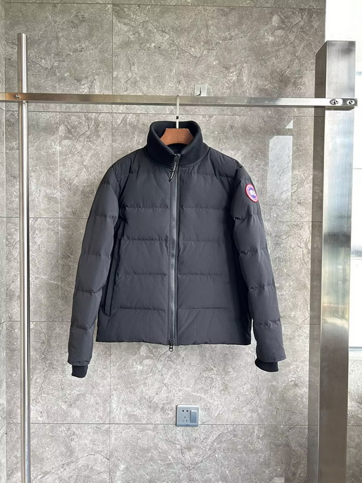 Can*a Go*e coat-252