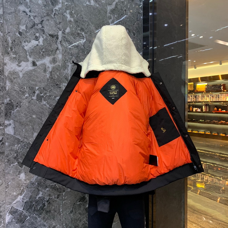 Can*a Go*e coat-314