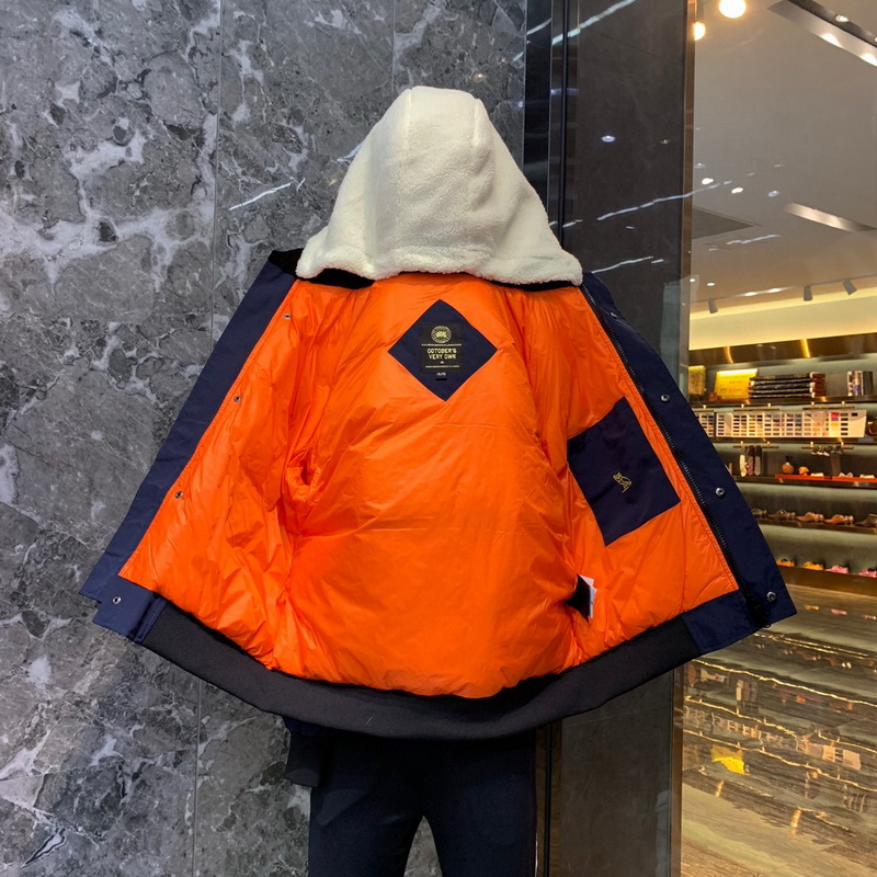 Can*a Go*e coat-317