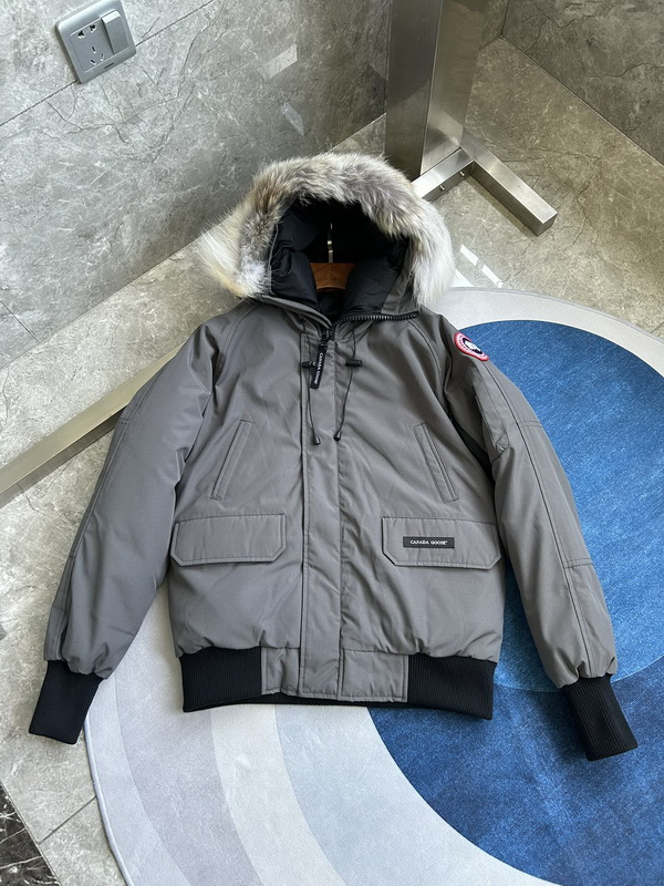Can*a Go*e coat-330