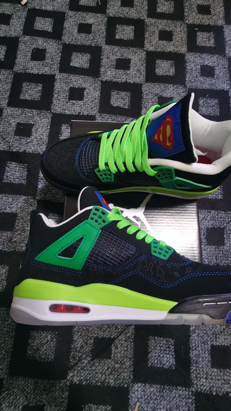 Air Jordan 4 Retro-023