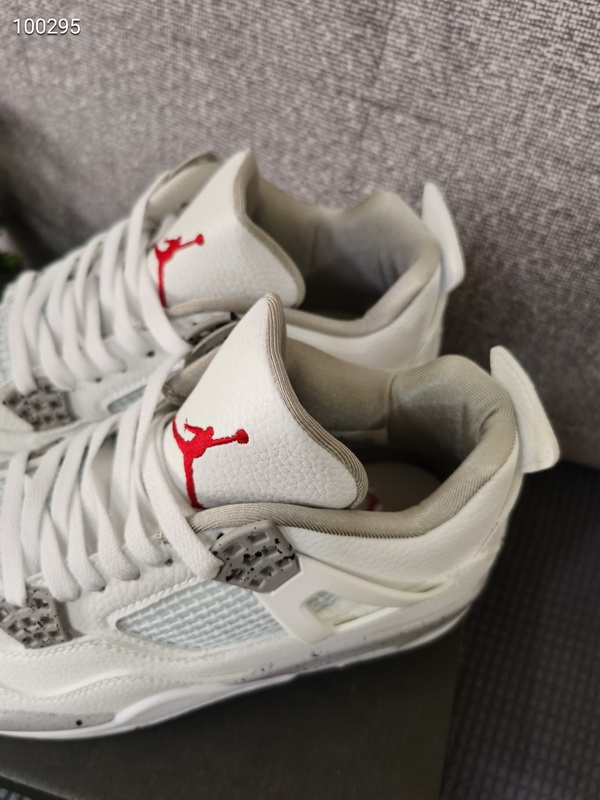 Air Jordan 4 Retro-026