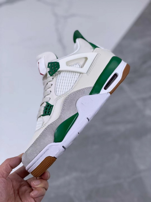 Air Jordan 4 Retro-050