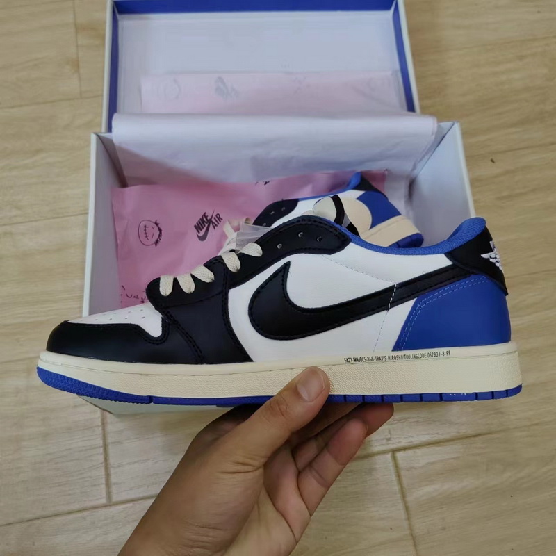 Nike Air Jordan 1 Low-010