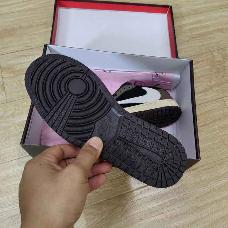 Nike Air Jordan 1 Low-012