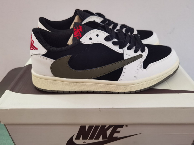 Nike Air Jordan 1 Low-014