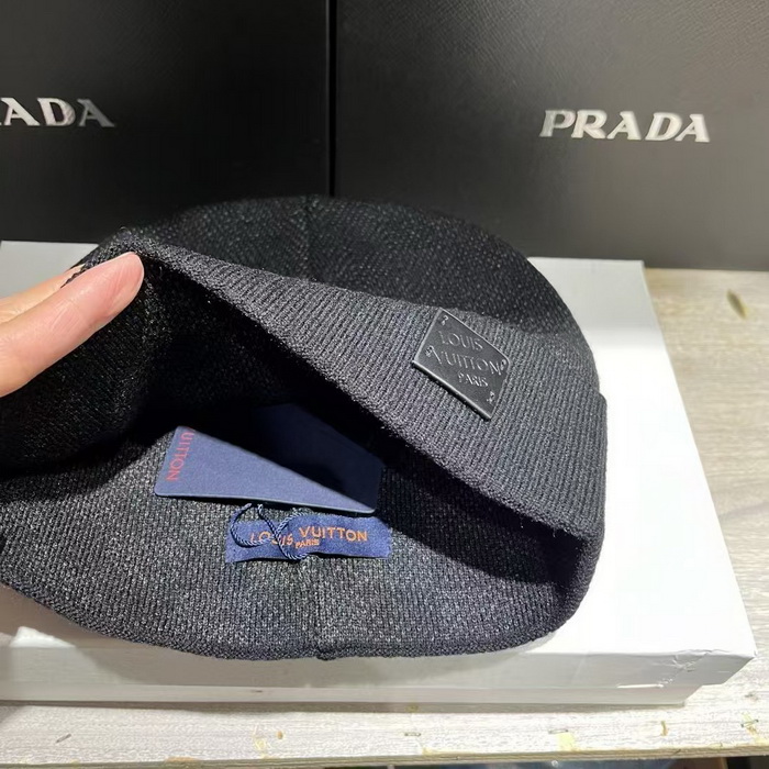 LV Beanies-042