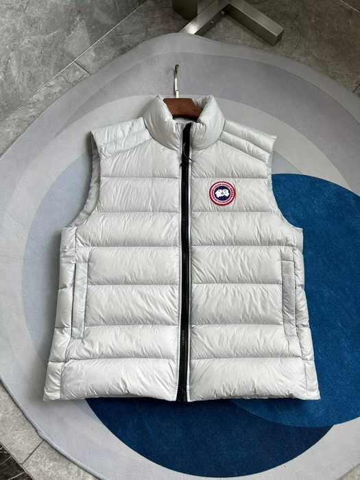 Can*a Go*e vest coat-011