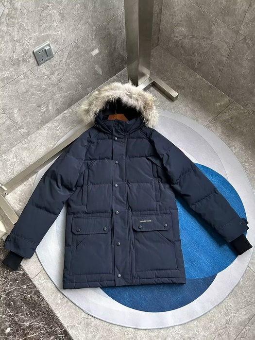 Can*a Go*e coat-368