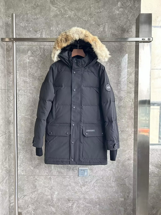 Can*a Go*e coat-371