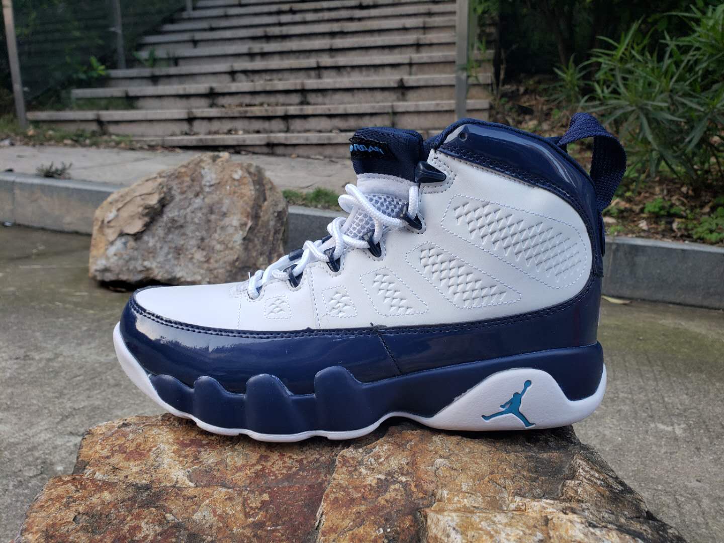 Air Jordan 9 Retro-001