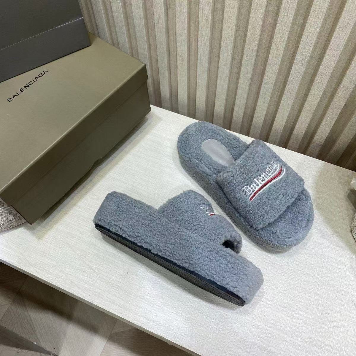 Ba*len*cia*ga slippers women(aaa)-002