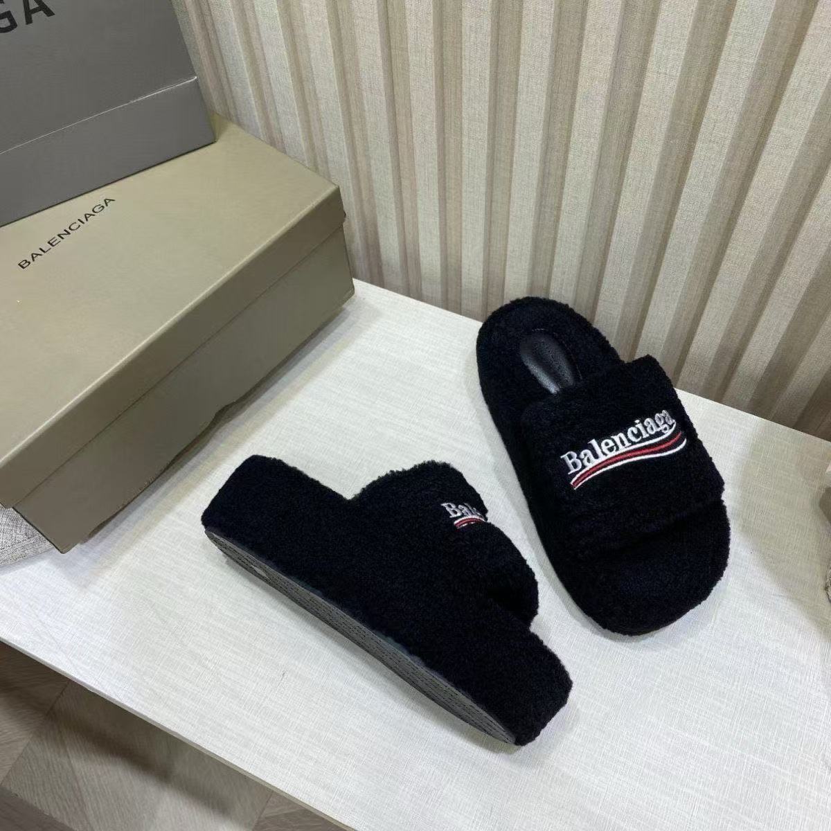 Ba*len*cia*ga slippers women(aaa)-004