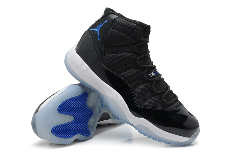 Air Jordan 11 Retro-026