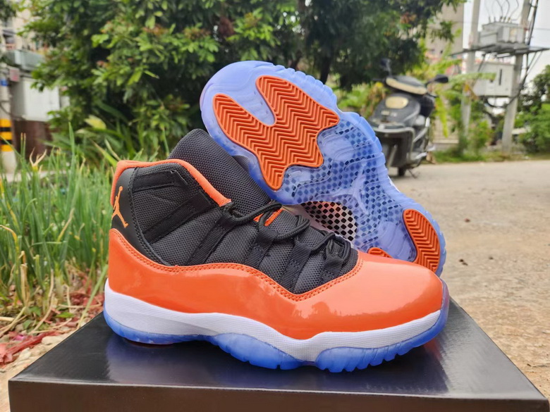 Air Jordan 11 Retro-052