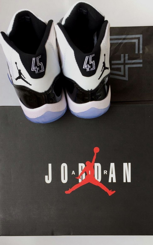 Air Jordan 11 Retro-073