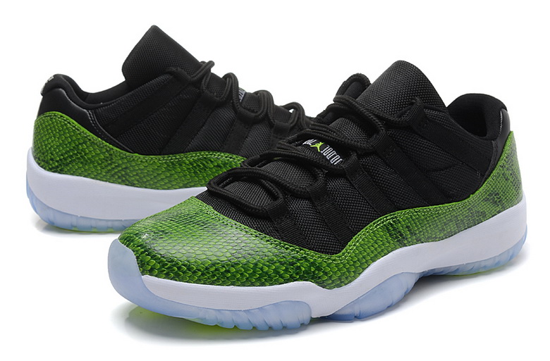 Air Jordan 11 Retro-102