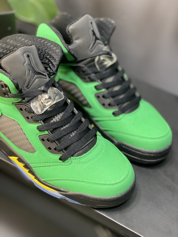 Air Jordan 5 Retro-011