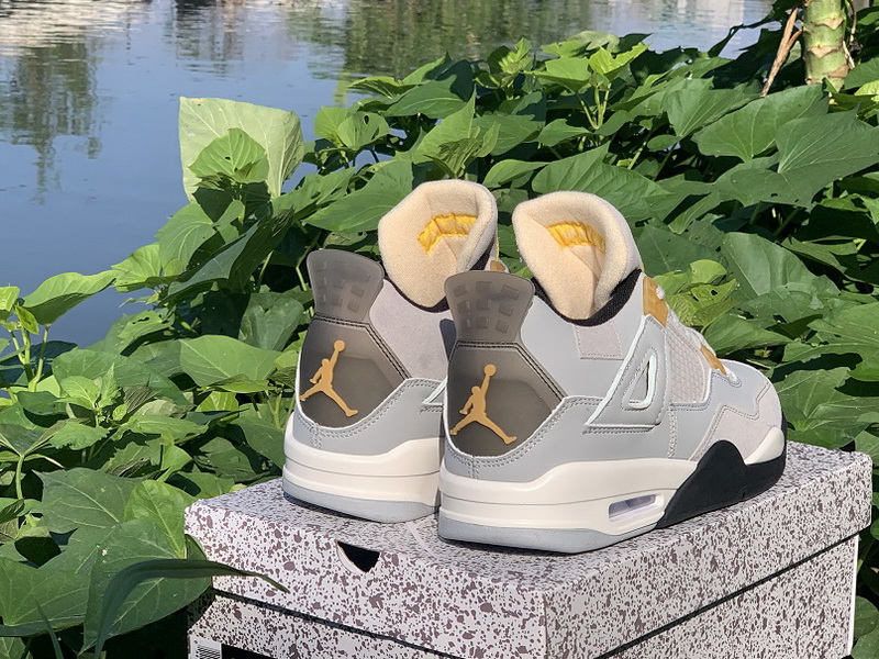 Air Jordan 4 Retro-071